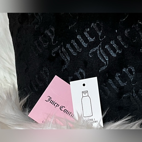NWT Juicy Couture Velour Cosmetic Bag - Picture 3 of 5